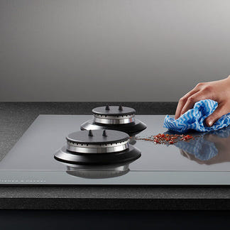FISHERPAYKEL GAS ON GLASS COOKTOP 60CM