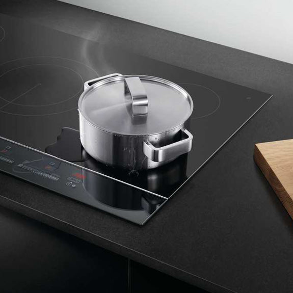 FISHERPAYKEL INDUCTION COOKTOP BLACK GLASS 90CM