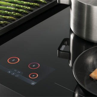 FISHERPAYKEL INDUCTION COOKTOP 92CM