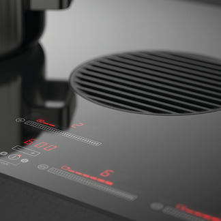 FISHERPAYKEL INDUCTION COOKTOP 83CM