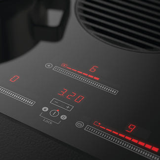FISHERPAYKEL INDUCTION COOKTOP 83CM