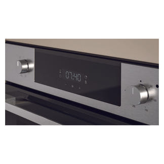 HAIER 500 SERIES BUILT IN OVEN AIR FRY STEAM ASSIST S/STEEL 60CM